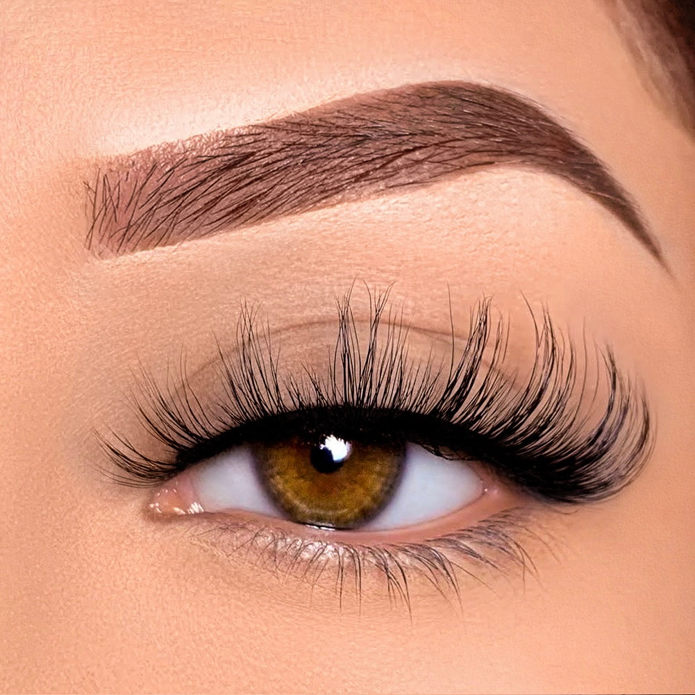 Blossom false lashes – image 1