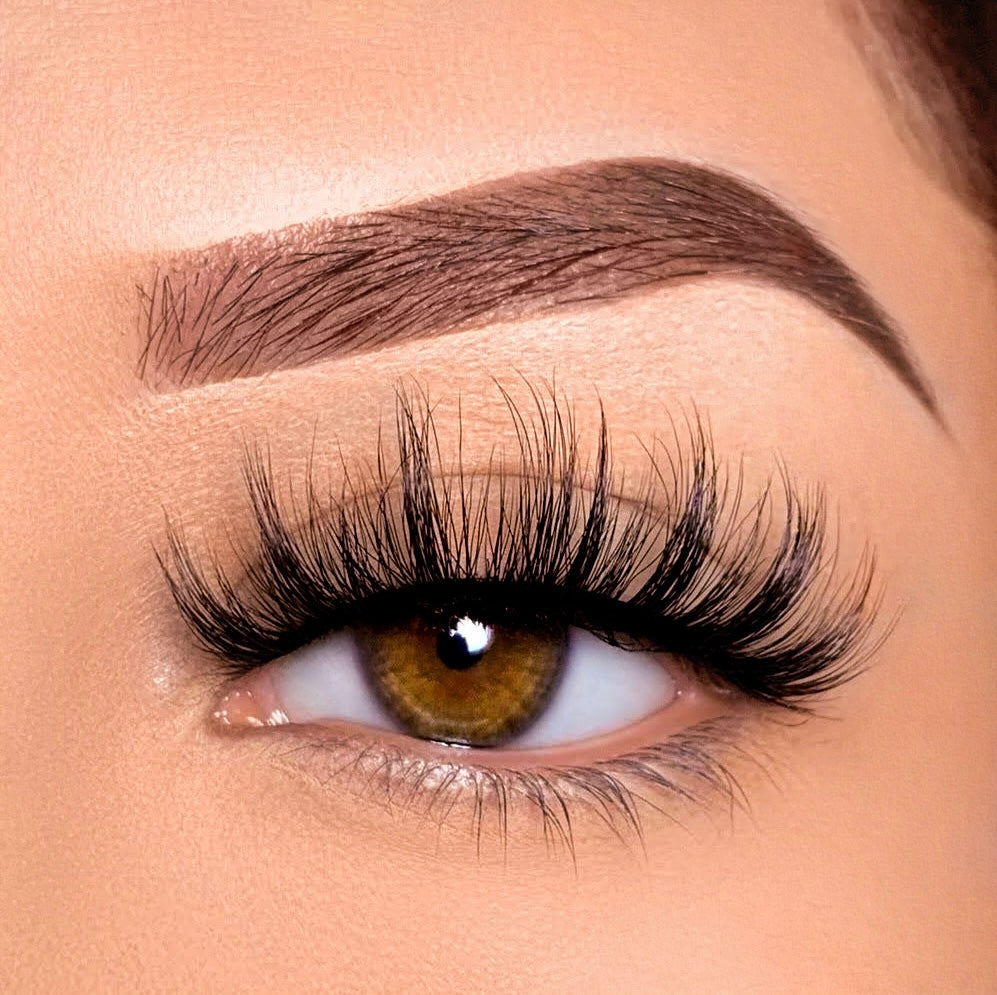 Dreamy false lashes – image 1